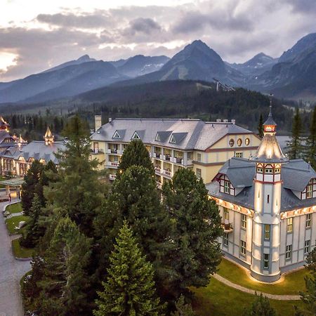 แกรนด์ โฮเต็ล เคมปินสกี้ ไฮ ทาแทรส Hotel Strbske Pleso ภายนอก รูปภาพ