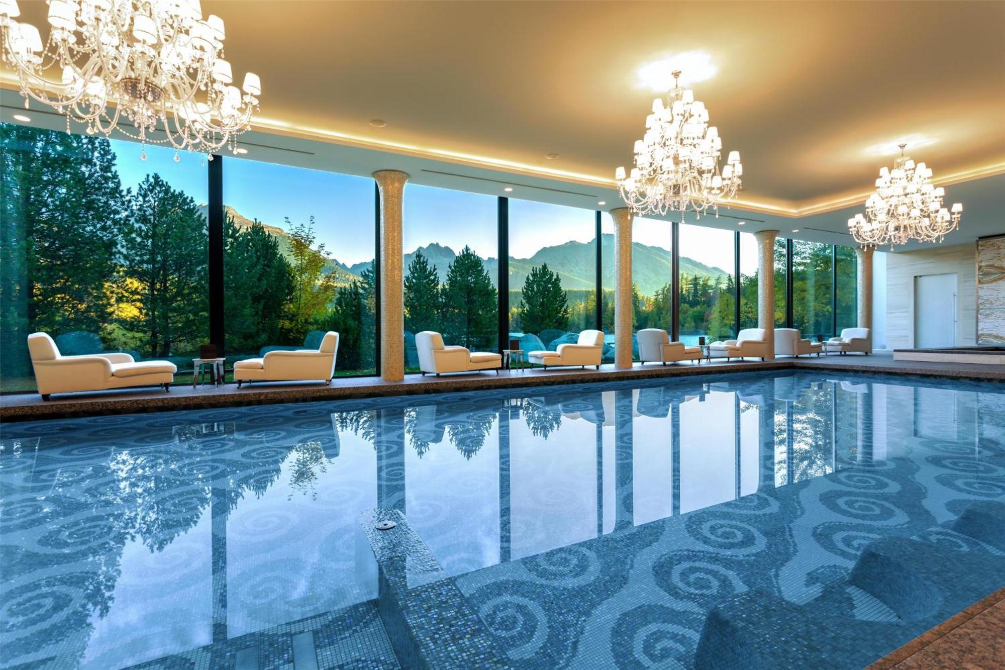 แกรนด์ โฮเต็ล เคมปินสกี้ ไฮ ทาแทรส Hotel Strbske Pleso ภายนอก รูปภาพ