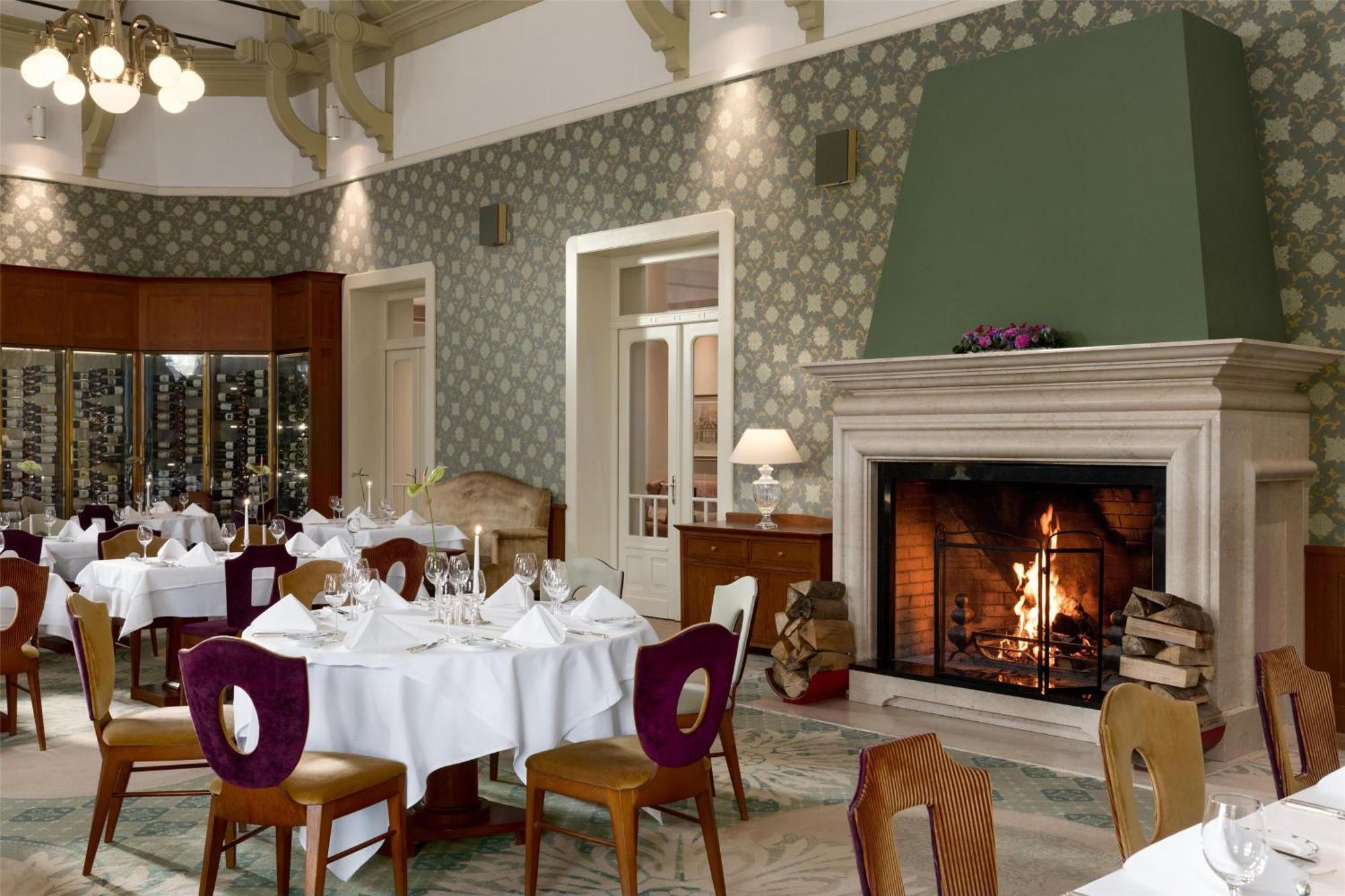 แกรนด์ โฮเต็ล เคมปินสกี้ ไฮ ทาแทรส Hotel Strbske Pleso ภายนอก รูปภาพ