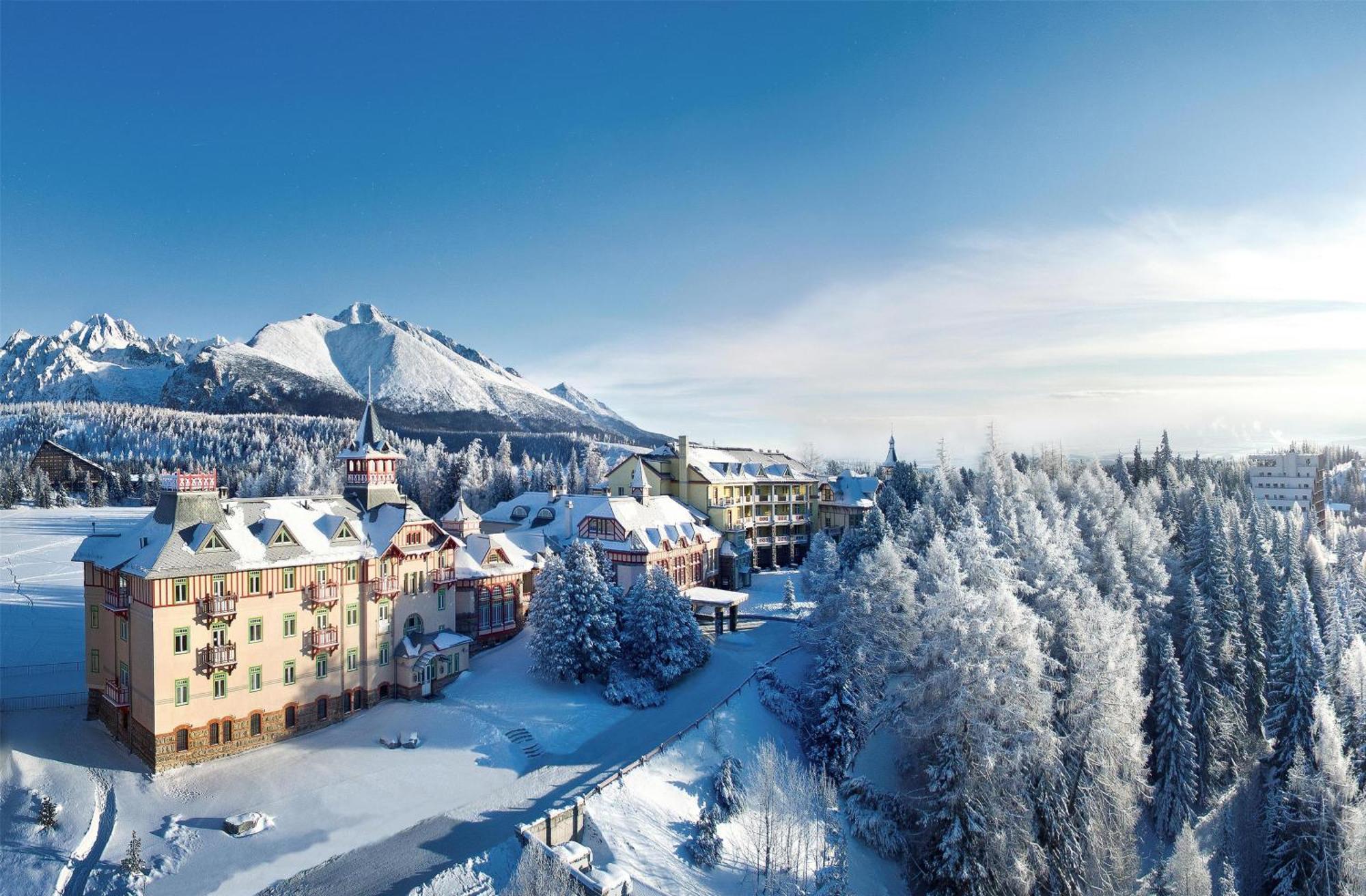 แกรนด์ โฮเต็ล เคมปินสกี้ ไฮ ทาแทรส Hotel Strbske Pleso ภายนอก รูปภาพ
