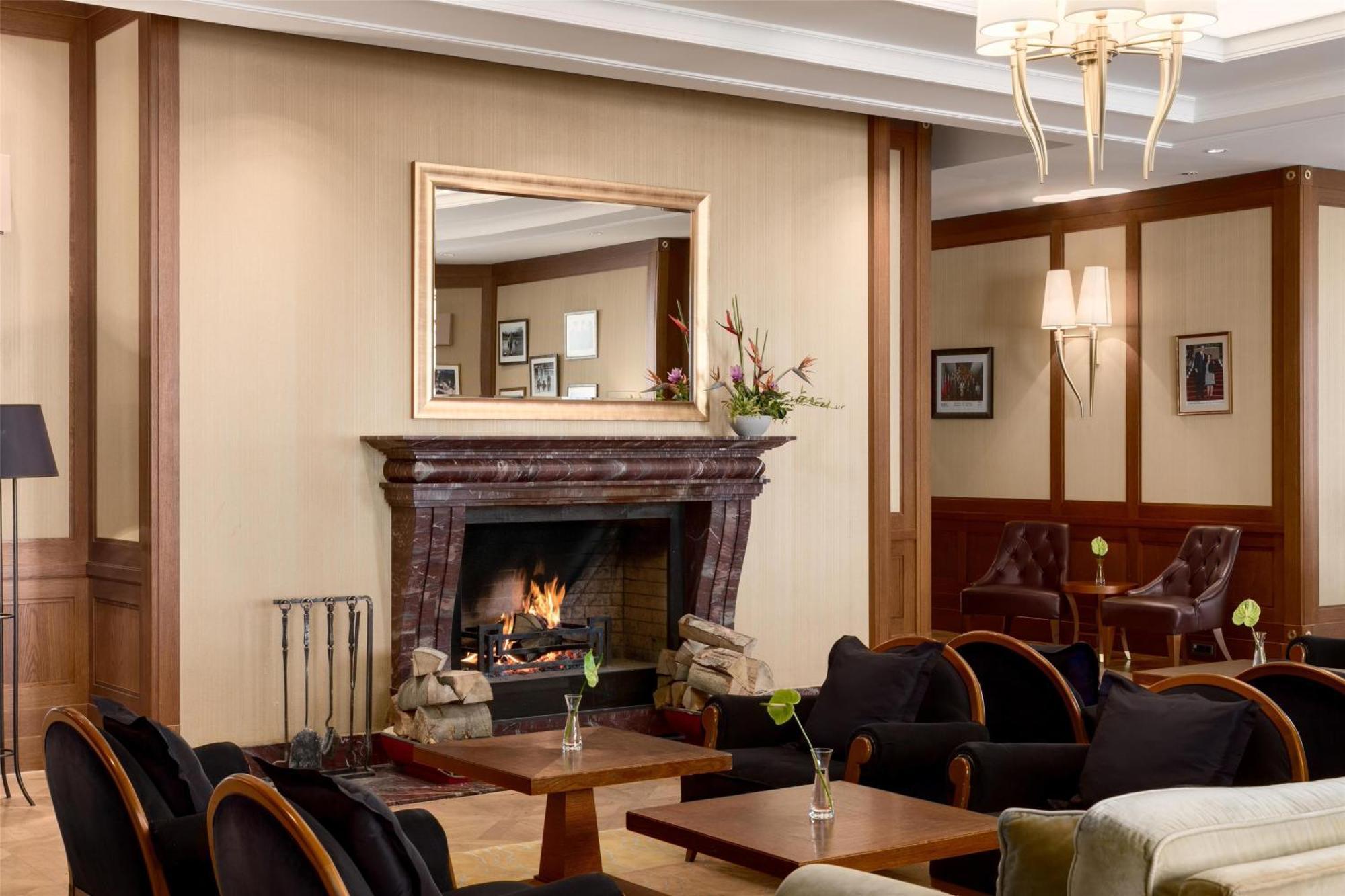 แกรนด์ โฮเต็ล เคมปินสกี้ ไฮ ทาแทรส Hotel Strbske Pleso ภายนอก รูปภาพ