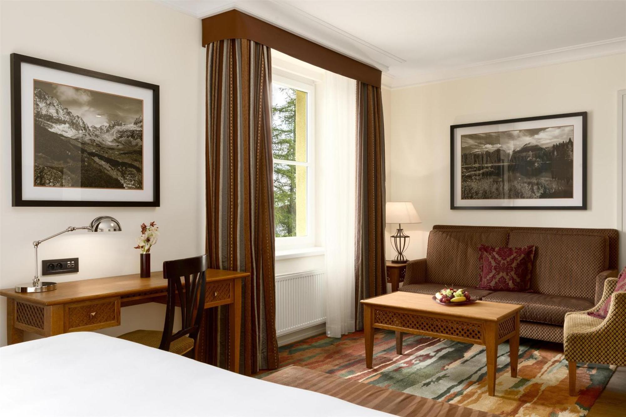 แกรนด์ โฮเต็ล เคมปินสกี้ ไฮ ทาแทรส Hotel Strbske Pleso ภายนอก รูปภาพ